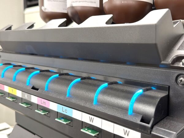 100㎡以上の大出力もスピード納品